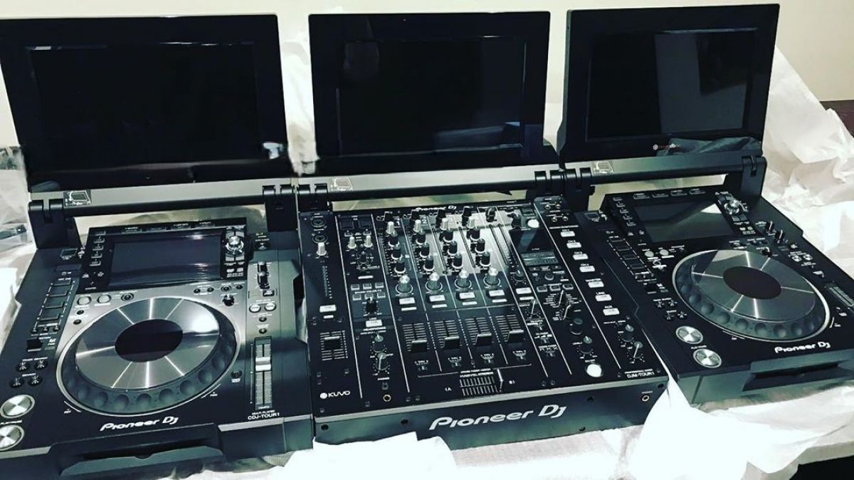 Продажи Pioneer CDJ-Tour1, Pioneer DJM-Tour1, Pioneer CDJ-2000NXS2, Pioneer DJM-900NXS2, AlphaTheta CDJ-3000X, AlphaTheta Euphonia, Pioneer CDJ-3000, Pioneer DJM-A9, Pioneer DDJ RZX, Pioneer 