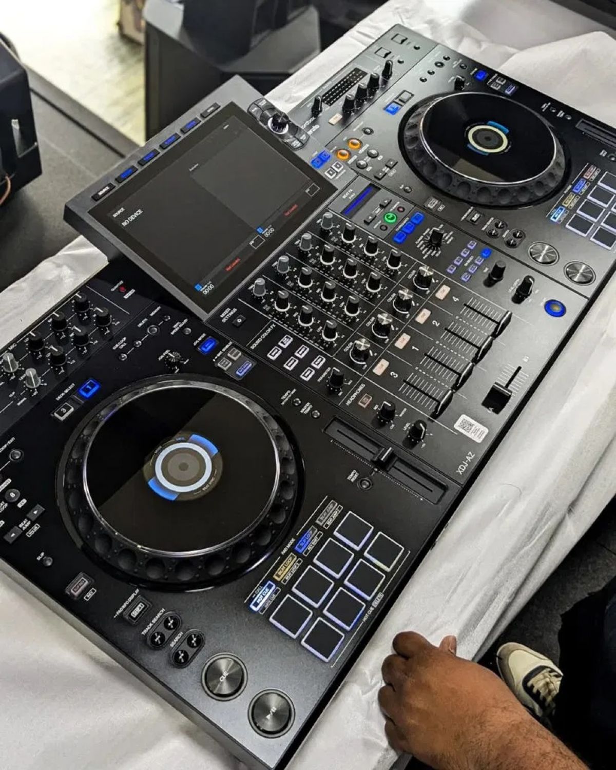 Uus AlphaTheta XDJ-AZ, AlphaTheta OMNIS-DUO, AlphaTheta DDJ-GRV6, Denon DJ Prime 4+W, Pioneer DJ OPUS-QUAD, Pioneer XDJ XZ, Pioneer XDJ-RX3, Pioneer DDJ RZX, Pioneer DDJ RZX, Pioneer DDJ-REV7