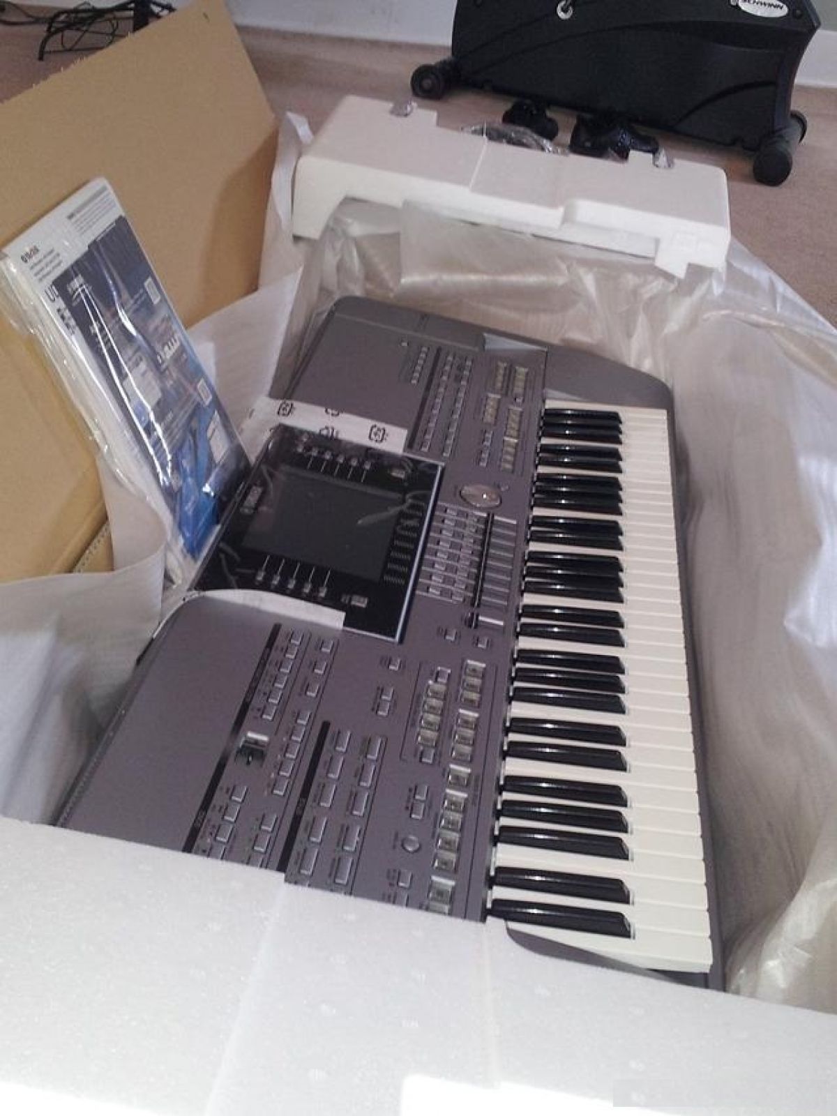 Новый Yamaha MONTAGE M8X, Yamaha Montage 8 88-klahvi, Yamaha MODX8+, Yamaha PSR-SX920/PSR-A5000, Yamaha Genos2 76-klahvi XXL, Yamaha GENOS, Tyros 5, Motif XF8