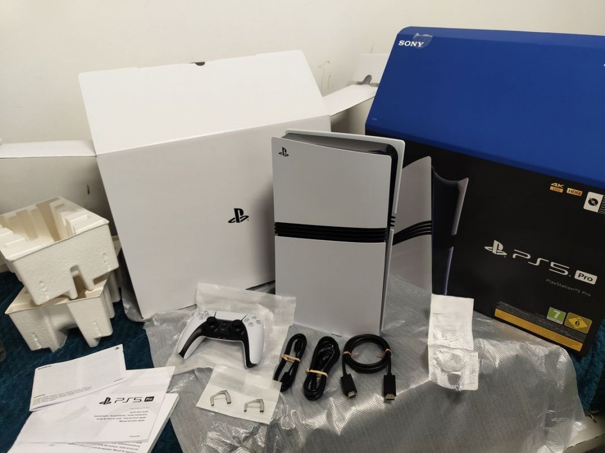 Sony PlayStation PS5 Pro konsool, Sony PlayStation PS5 Slim konsool, Nintendo Switch 2 konsool ja Microsoft Xbox Series X 2TB videomängukonsoolid