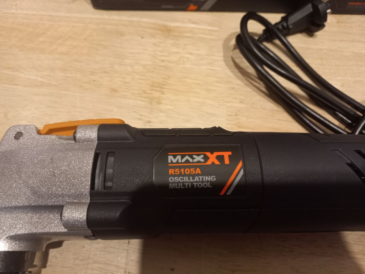 Multifunktsionaalne tööriist MAXXT 300 W