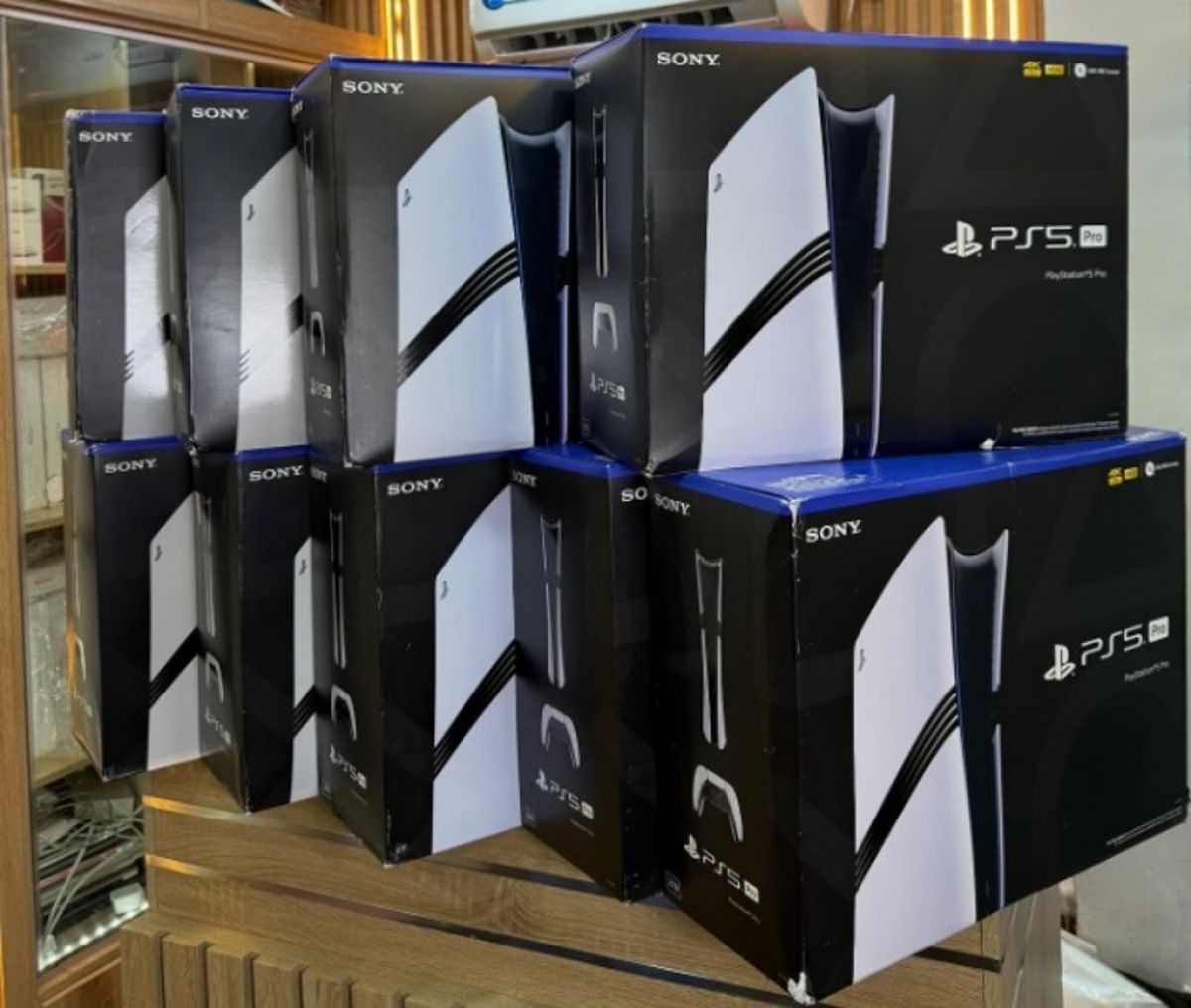 Sony PlayStation PS5 Pro konsool, Sony PlayStation PS5 Slim konsool, Nintendo Switch 2 konsool ja Microsoft Xbox Series X 2TB videomängukonsoolid