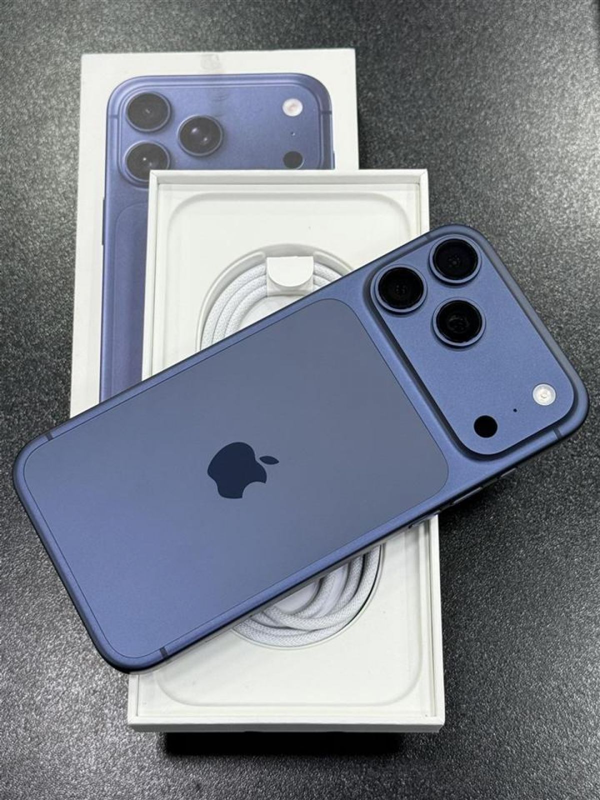 Original Apple iPhone 17 Pro Max, iPhone 17 Pro, iPhone 17, iPhone Air, iPhone 16 Pro Max, iPhone 16 Pro, iPhone 16, iPhone 16 Plus,  Samsung Galaxy S26 Ultra , Samsung Galaxy S26  , Samsung Galaxy S25 Ultra, Sony PlayStation PS5 Pro