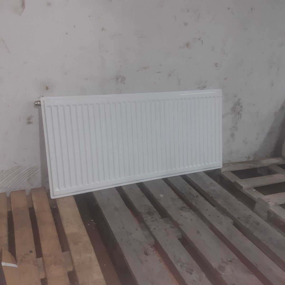 Used Heating radiators 565mm x 1200mm