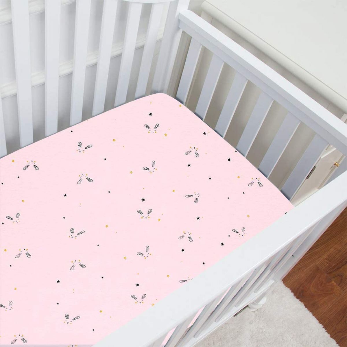 Baby sheet with elastic