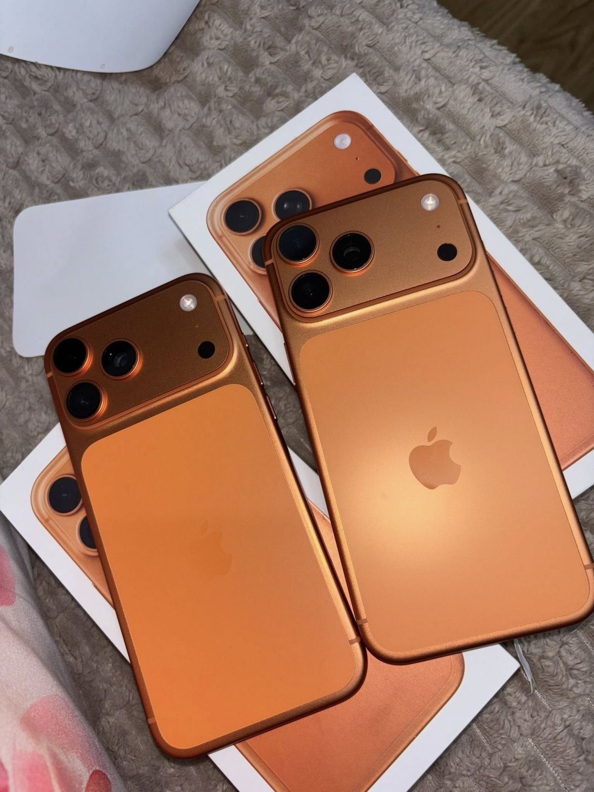 Original Apple iPhone 17 Pro Max, iPhone 17 Pro, iPhone 17, iPhone Air, iPhone 16 Pro Max, iPhone 16 Pro, iPhone 16, iPhone 16 Plus,  Samsung Galaxy S26 Ultra , Samsung Galaxy S26  , Samsung Galaxy S25 Ultra, Sony PlayStation PS5 Pro