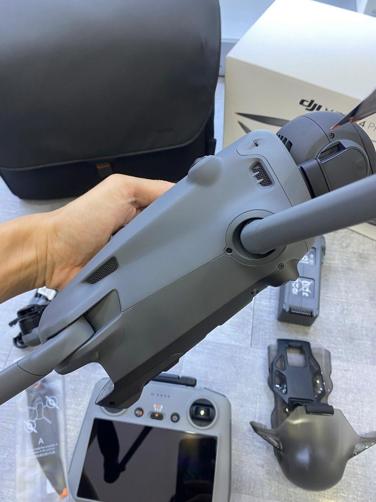 DJI Mavic 4 Pro, DJI Mavic 3 Pro, DJI Air 3S, DJI Air 3 , DJI Mini 5 Pro, DJI Lito X1, DJI Neo 2, DJI Avata 2, DJI Flip, DJI Mini 4 Pro, DJI Mavic 3E, DJI Matrice 4E, DJI Matrice 4T drones 