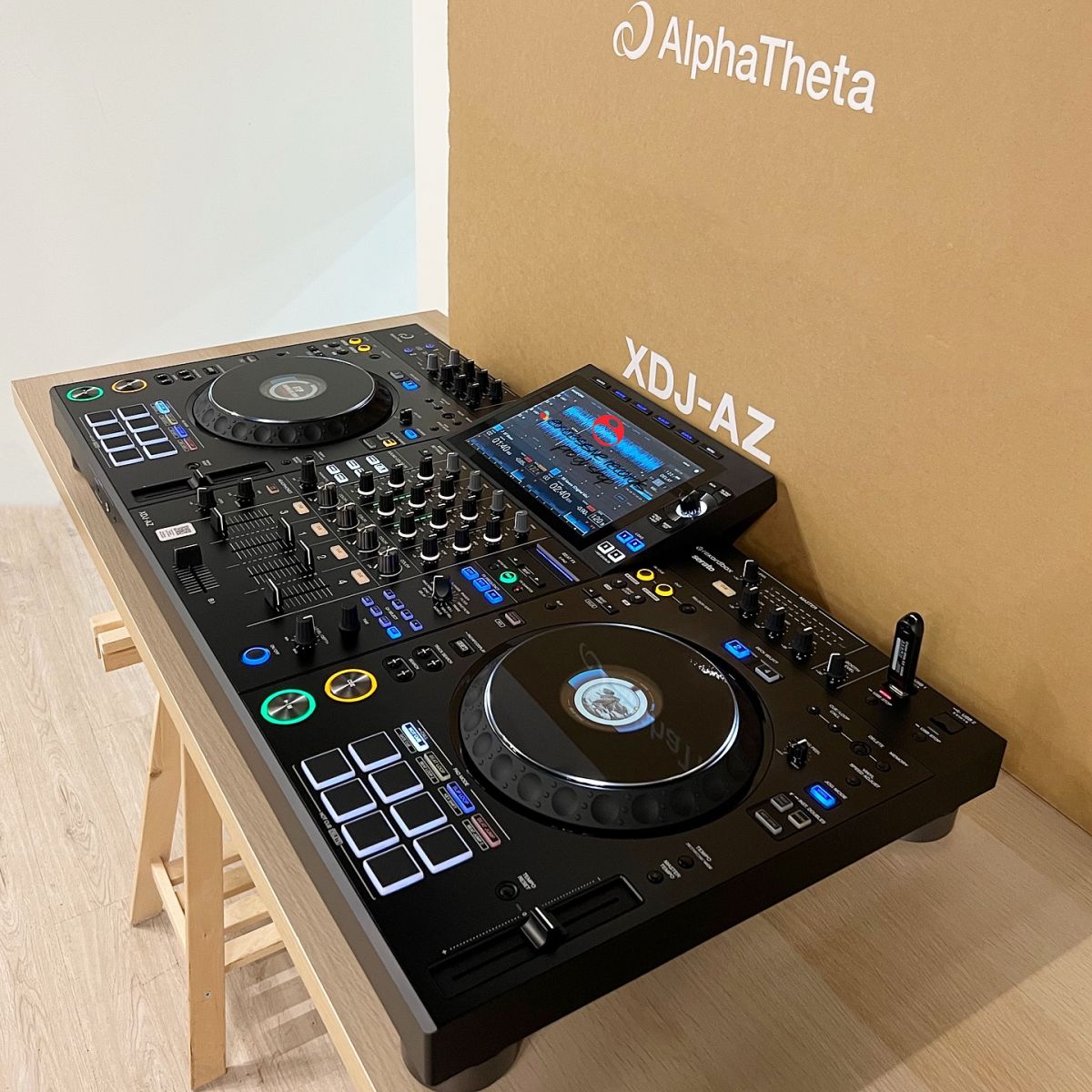 AlphaTheta XDJ-AZ, AlphaTheta OMNIS-DUO , Pioneer OPUS-QUAD, Pioneer XDJ-RX3, Pioneer XDJ-XZ, Pioneer DJ DDJ-FLX10, AlphaTheta DDJ-GRV6, Pioneer DDJ-1000, Pioneer DDJ-1000SRT, Pioneer DJ DDJ-