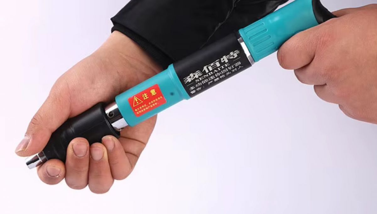 Mini hand nail gun