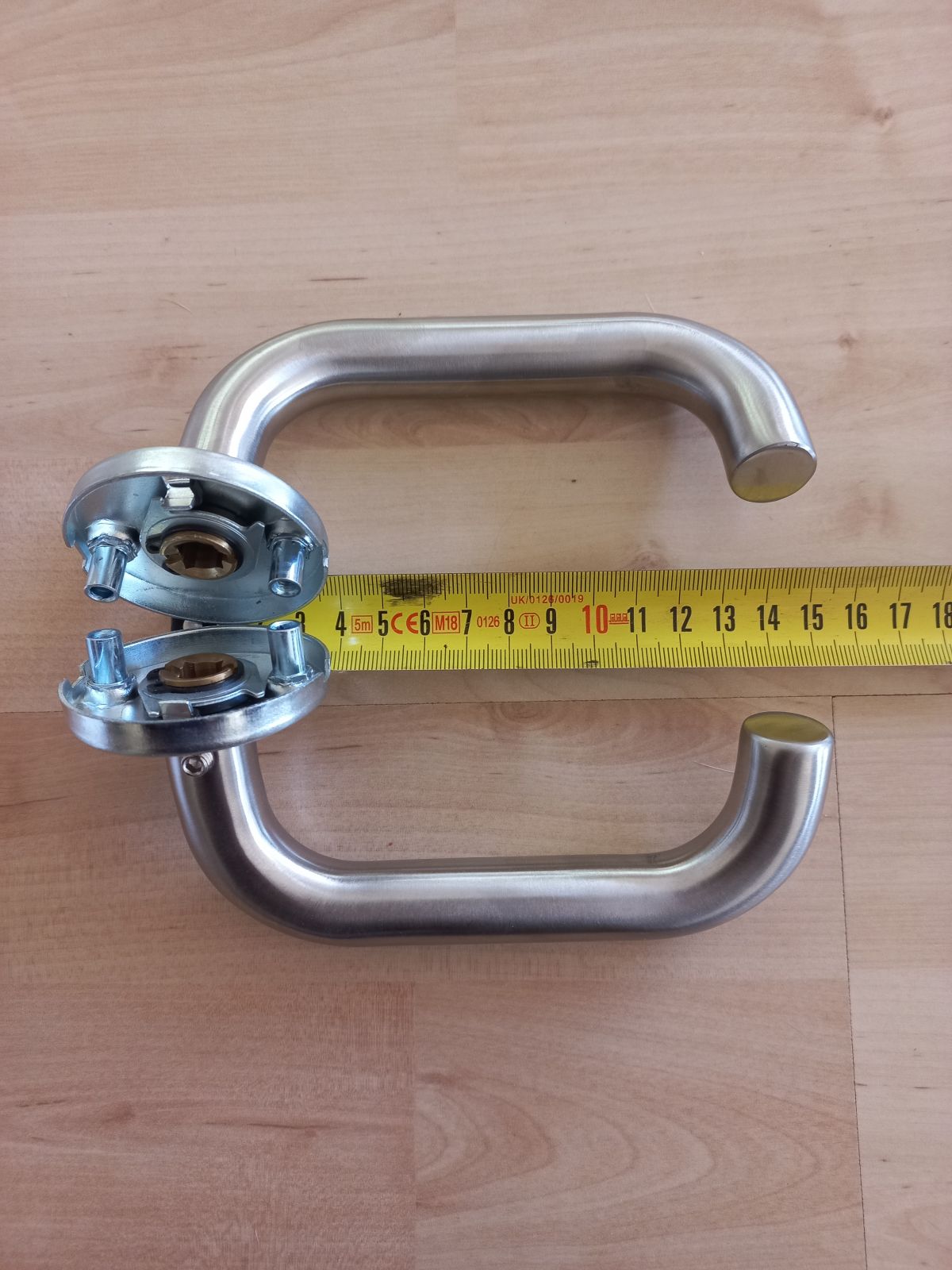 Stainless steel door handle + key hole
