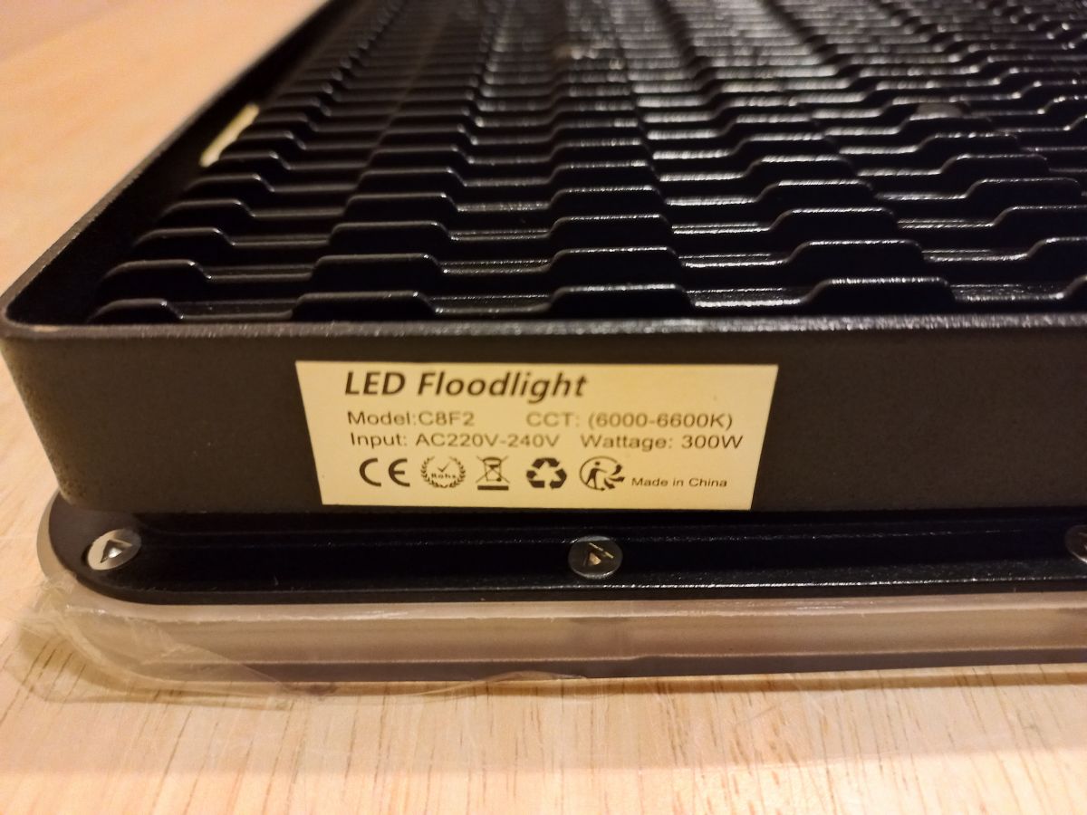 LED prožektor NIKEEYEN 300 W, IP67
