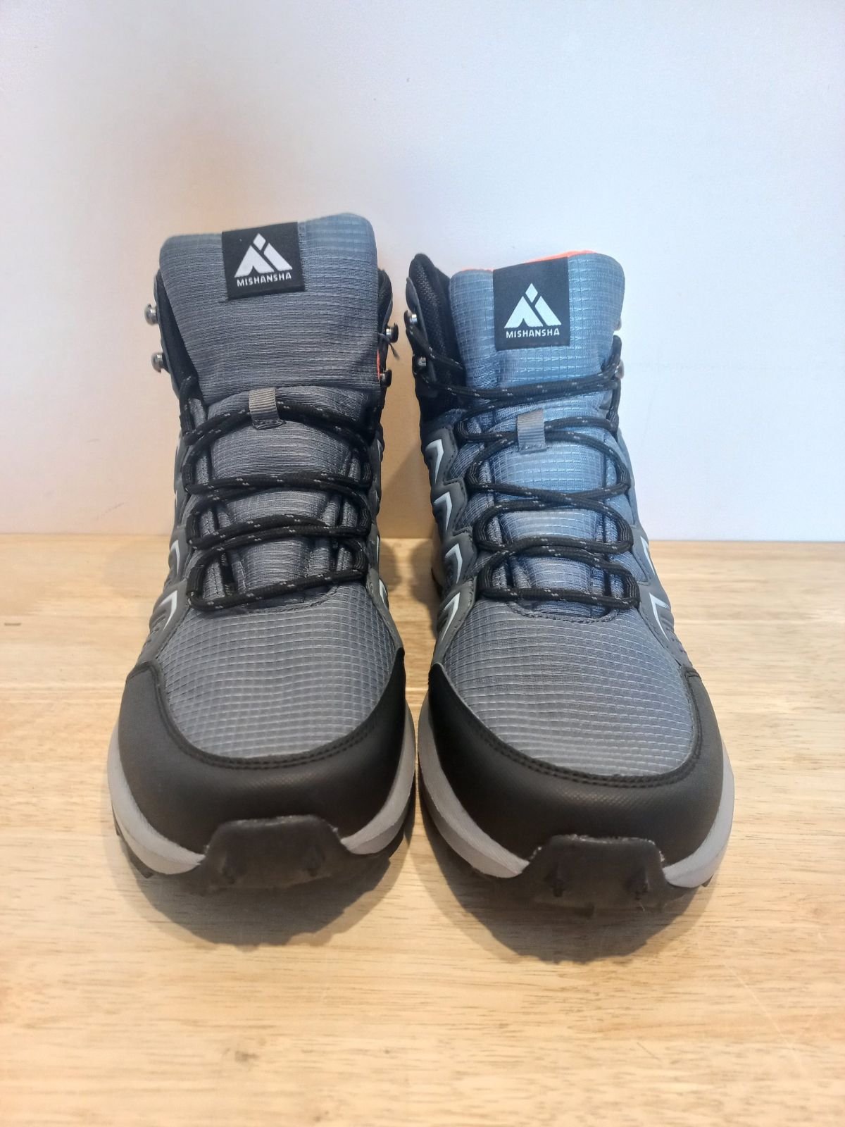 Hiking shoes for men and women Mishansha size 43