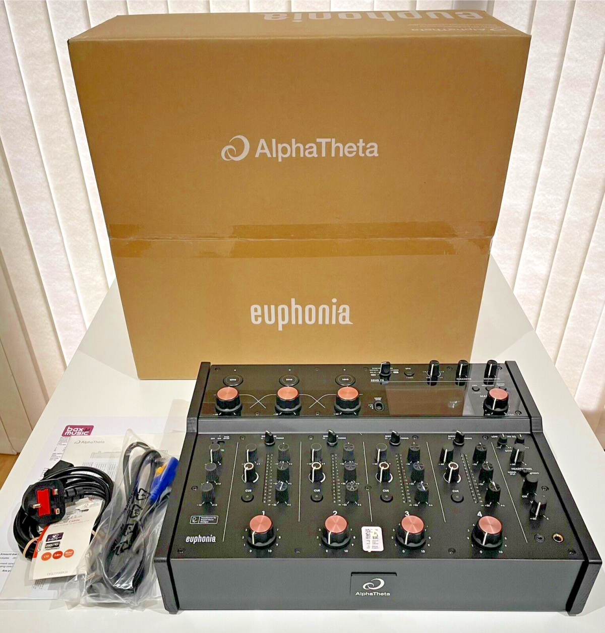 Новые 2x AlphaTheta CDJ-3000X, EUPHONIA, Pioneer CDJ-3000, Pioneer DJM-A9, Pioneer DJM-V10-LF, Pioneer DJM-S11, Pioneer DJM-V10, Pioneer DJM-Tour1, Pioneer CDJ-Tour1