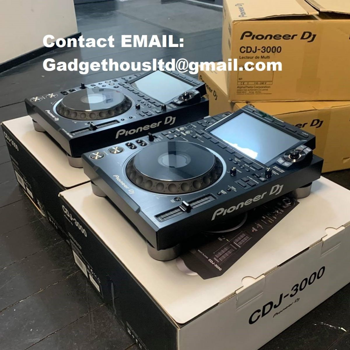 2x AlphaTheta CDJ-3000X,  AlphaTheta EUPHONIA, Pioneer CDJ-3000, Pioneer DJM-A9, Pioneer DJM-V10-LF, Pioneer DJM-S11, Pioneer DJM-V10,  Pioneer CDJ-2000NXS2 ,  Pioneer DJM-900NXS2 , Pioneer DJM-Tour1, Pioneer CDJ-Tour1