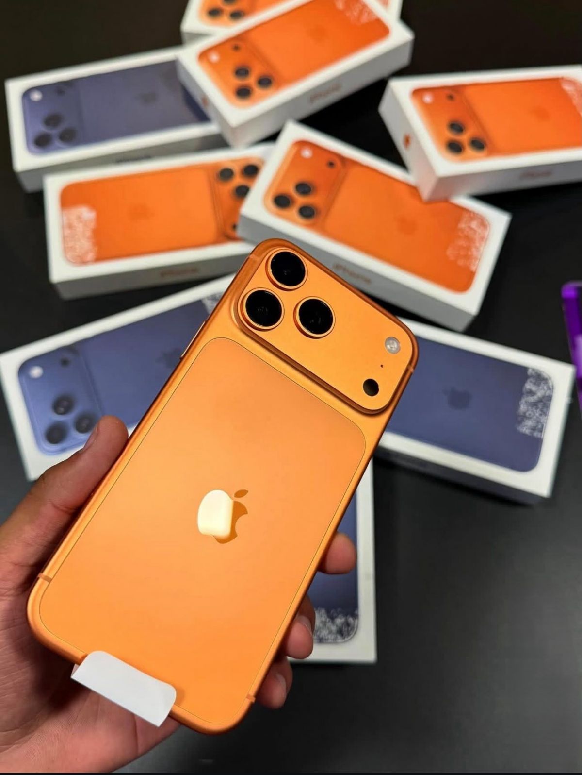 Apple iPhone 17 Pro Max, iPhone 17 Pro, iPhone 17, iPhone Air, iPhone 16 Pro Max, iPhone 16 Pro, iPhone 16, iPhone 16 Plus,  Samsung Galaxy S26 Ultra , Samsung Galaxy S26  , Samsung Galaxy S25 Ultra, Sony PlayStation PS5 Pro