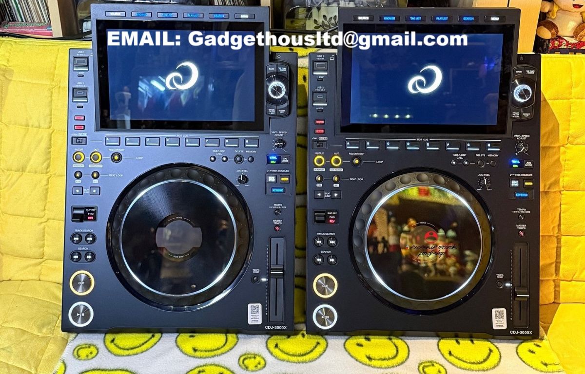 Pioneer CDJ-3000-W (2) + 1xDJM-900NXS2-W / 2x Pioneer Cdj-2000Nxs2W +1x Djm-900Nxs2W /2x Pioneer CDJ-Tour1 +1x Pioneer DJM-Tour1