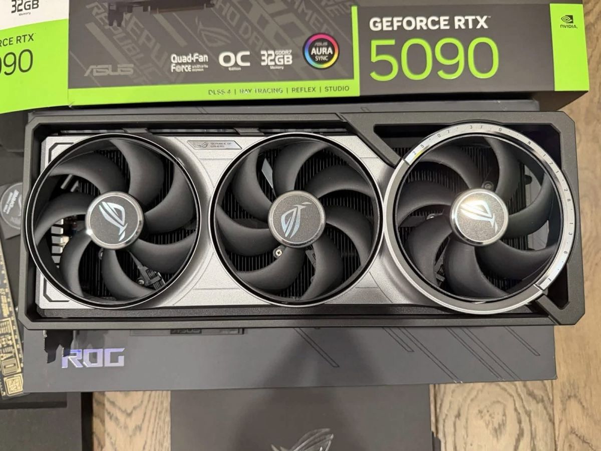 GeForce RTX 5090, RTX 5080, RTX 5070 Ti, RTX 5070, RTX 4090, RTX 4080 Super,  RTX 4080, RTX 4070 Ti Super,  RTX 4070 Ti, RTX 4070 Super,