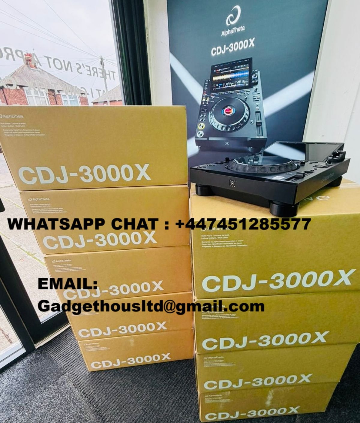 2x AlphaTheta CDJ-3000X,  AlphaTheta EUPHONIA, Pioneer CDJ-3000, Pioneer DJM-A9, Pioneer DJM-V10-LF, Pioneer DJM-S11, Pioneer DJM-V10,  Pioneer CDJ-2000NXS2 ,  Pioneer DJM-900NXS2 , Pioneer DJM-Tour1, Pioneer CDJ-Tour1