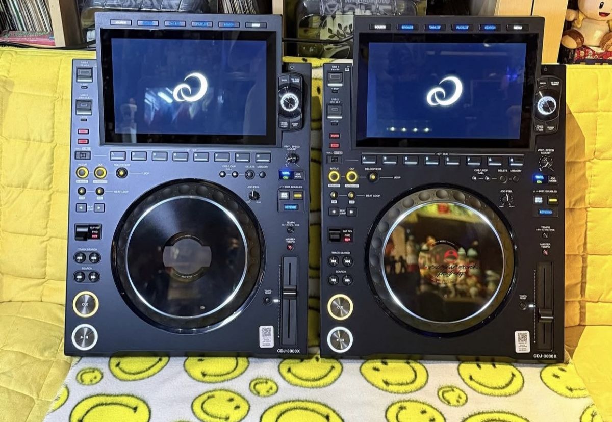Новые 2x AlphaTheta CDJ-3000X, EUPHONIA, Pioneer CDJ-3000, Pioneer DJM-A9, Pioneer DJM-V10-LF, Pioneer DJM-S11, Pioneer DJM-V10, Pioneer DJM-Tour1, Pioneer CDJ-Tour1