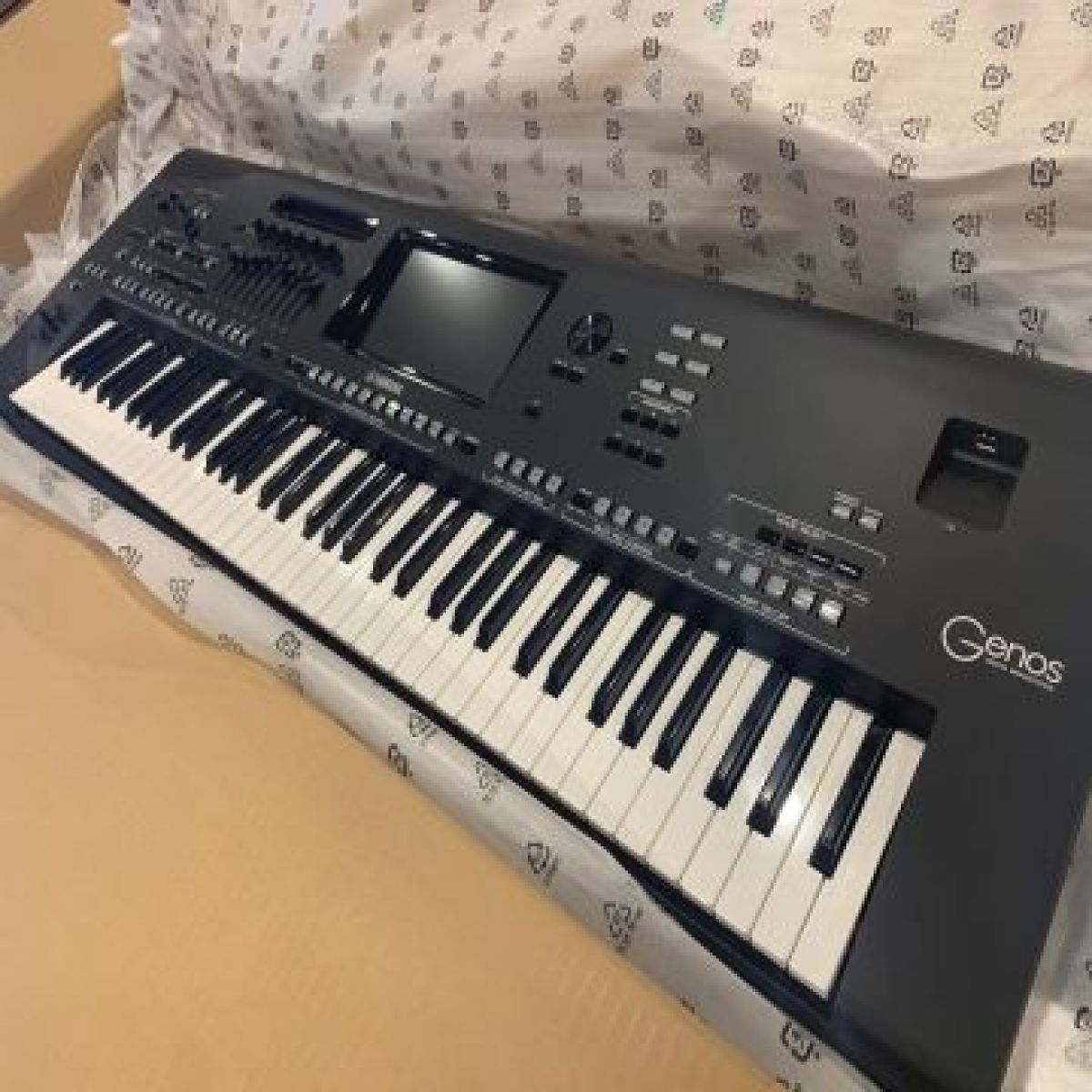 Новый Yamaha MONTAGE M8X, Yamaha Montage 8 88-klahvi, Yamaha MODX8+, Yamaha PSR-SX920/PSR-A5000, Yamaha Genos2 76-klahvi XXL, Yamaha GENOS, Tyros 5, Motif XF8