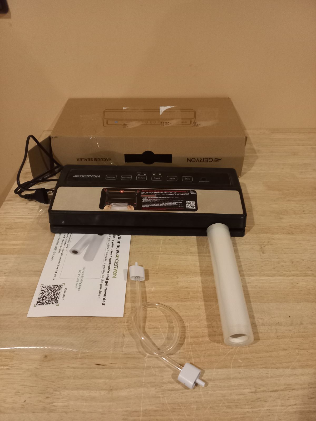 Geryon Vacuum Sealer Food Keeps