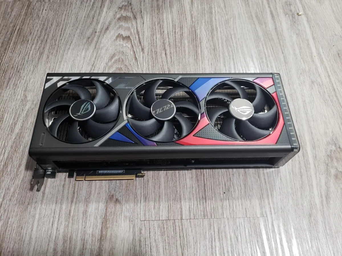 GeForce RTX 4080 SUPER OC 16GB graphics card