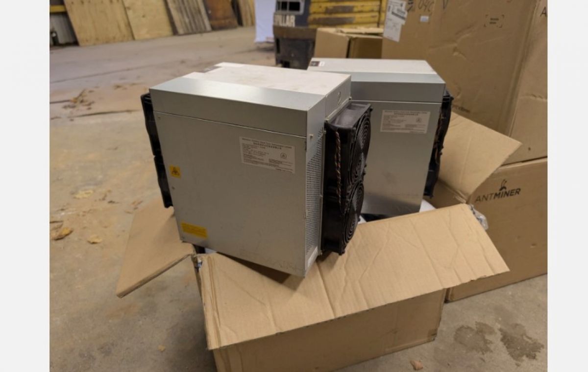 Wholesales Bitmain S21 XP 270th asic,Antminer S23 318th asic miner