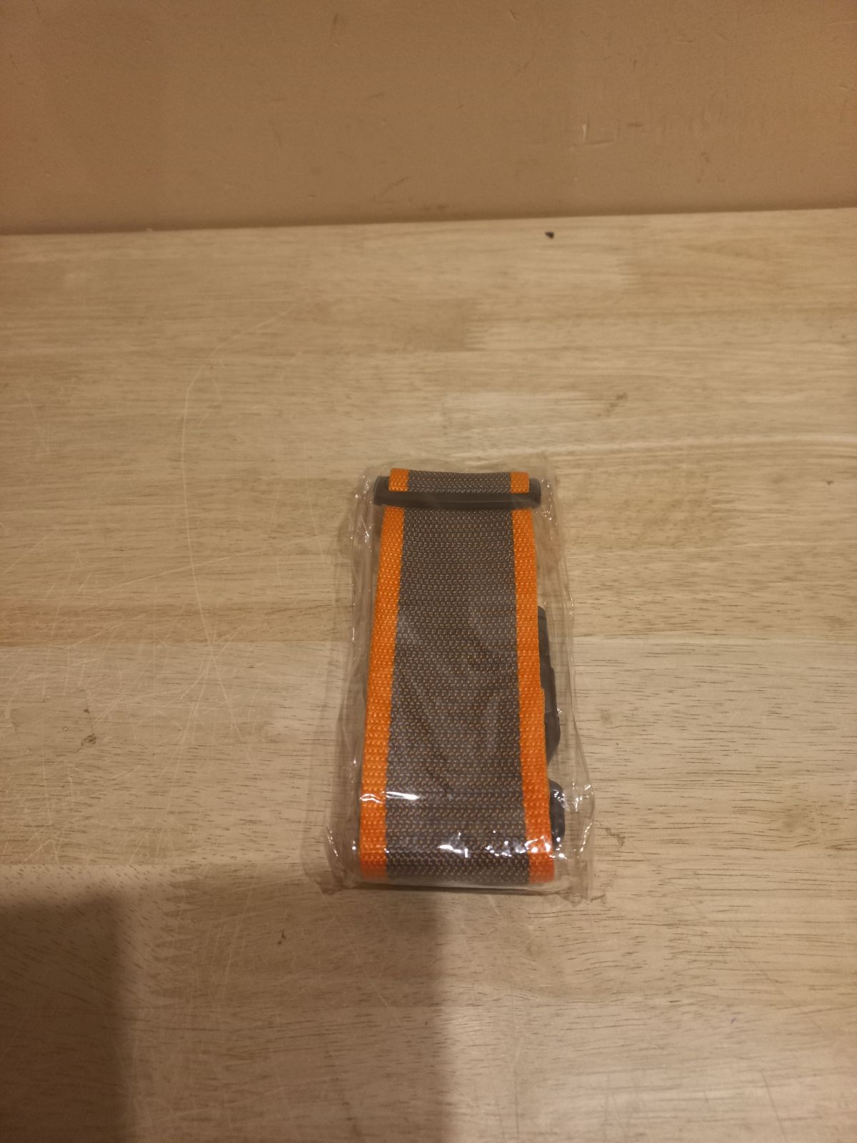 Luggage strap for a suitcase