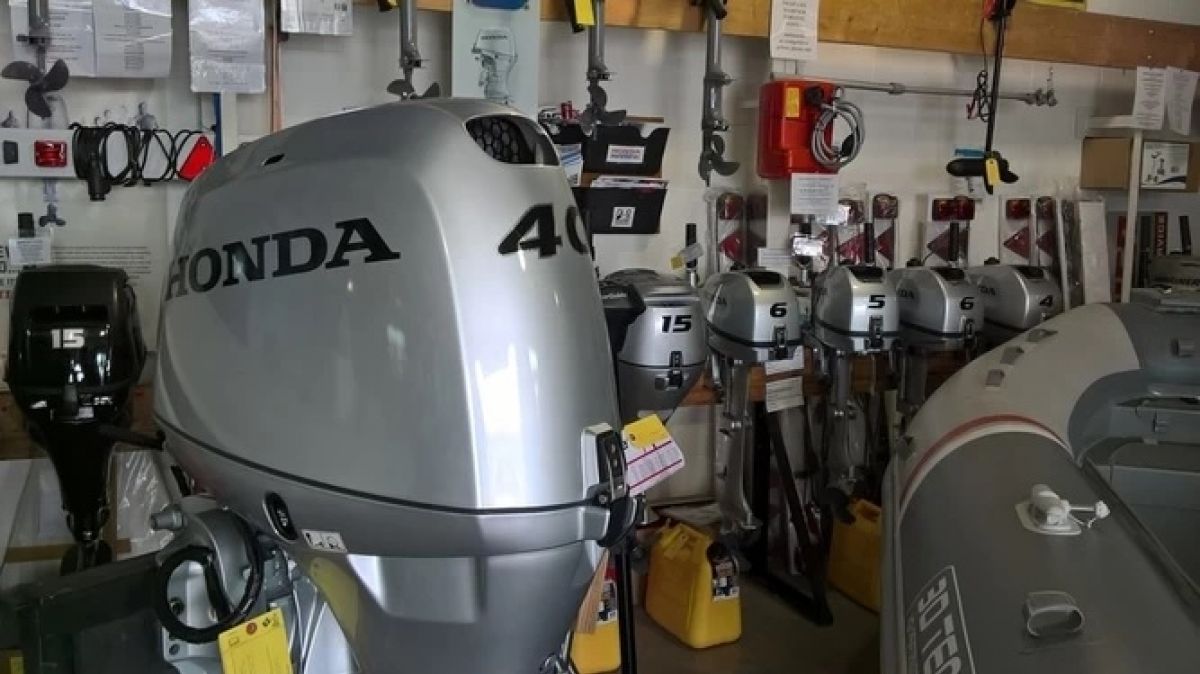 Quick Sale : Yamaha, Suzuki, Outboard Motor engine,Humminbird,Garmin Trailers,Minn Kota