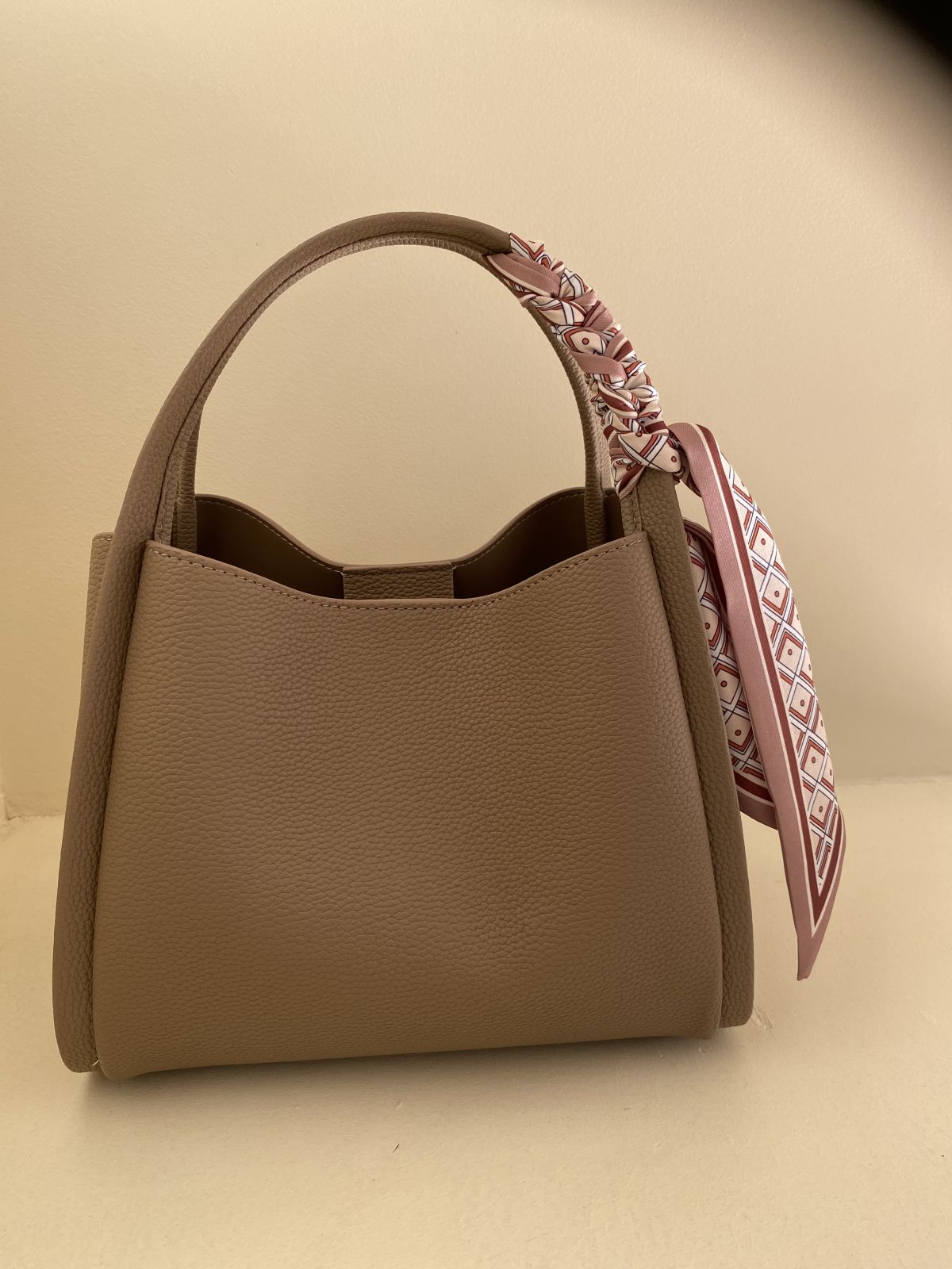 Women's handbag
